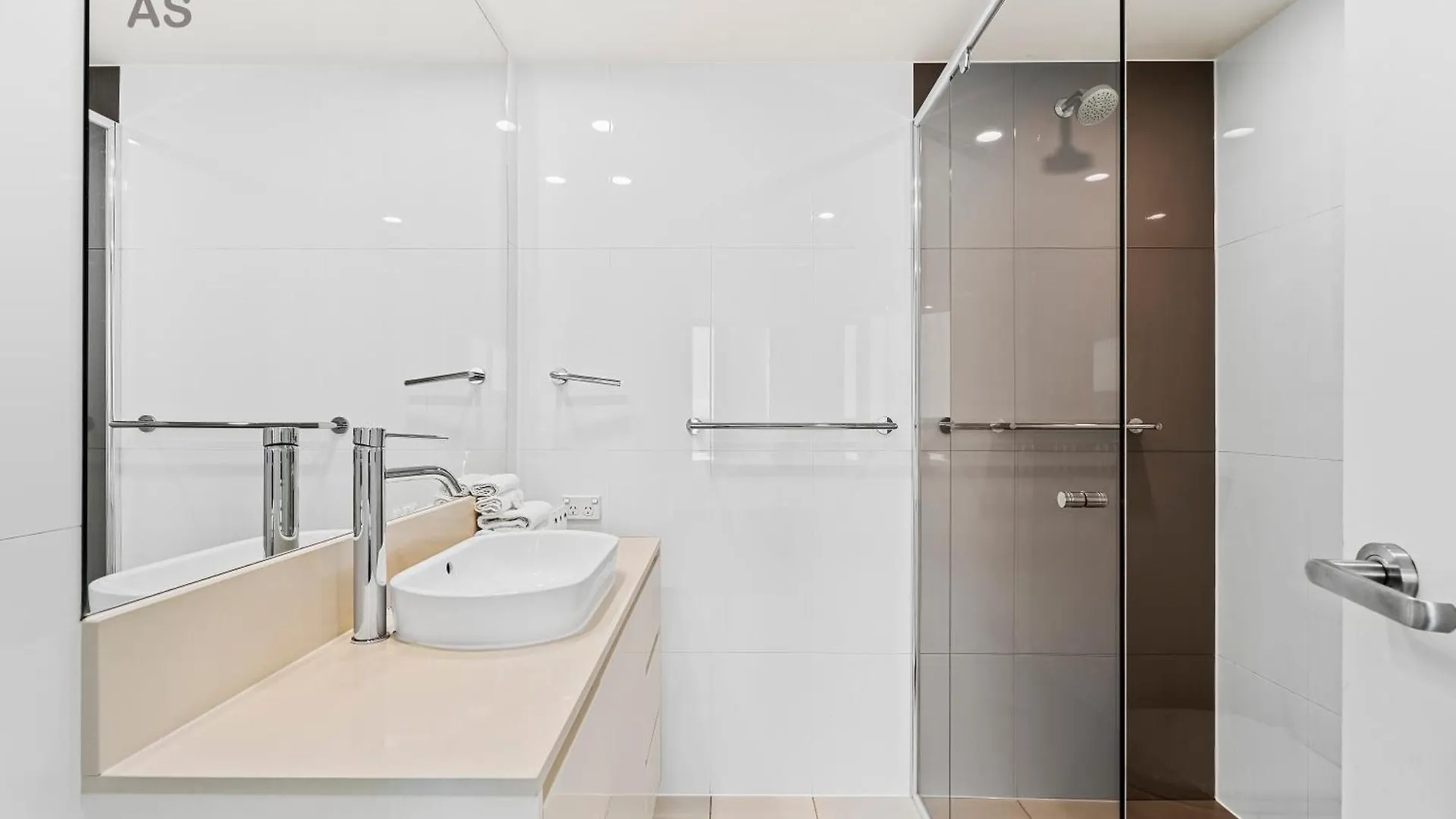 H Residences - Private Apartments - Apartment Stay Gold Coast