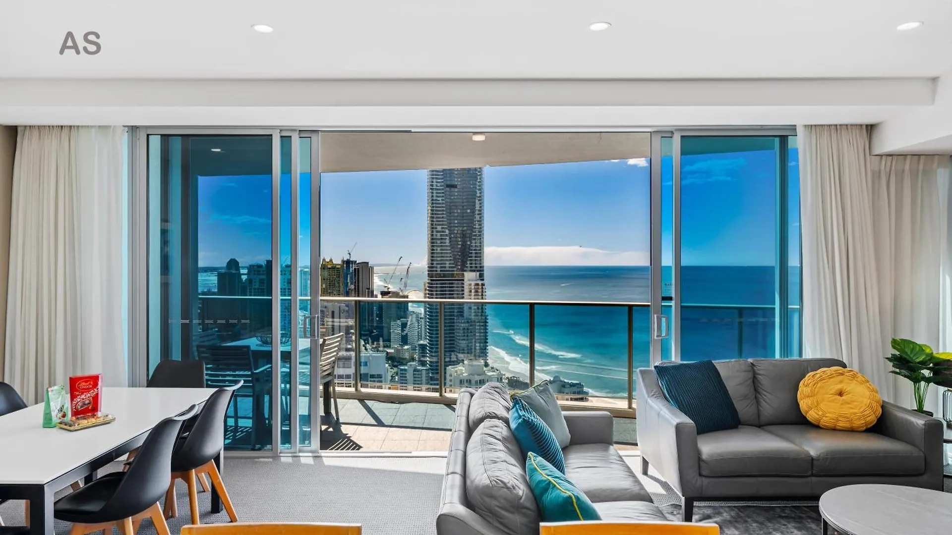 H Residences - Private Apartments - Apartment Stay Gold Coast